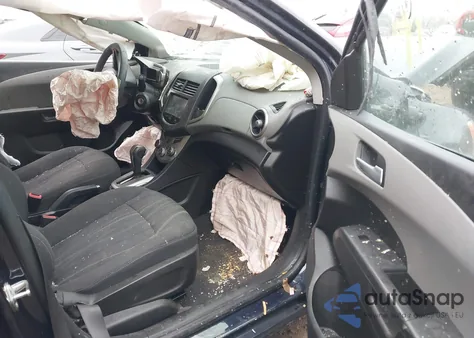 2015 Chevrolet Sonic Lt Auto из США, поврежденный, VIN 1G1JC5SH1F4216655